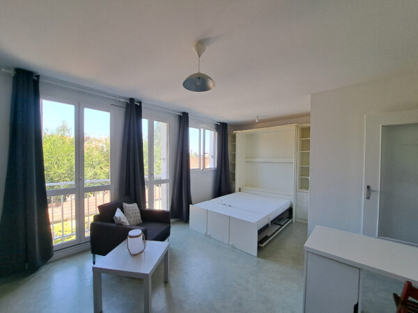 Appartement Studio meublé &#8211; TROYES secteur ESC