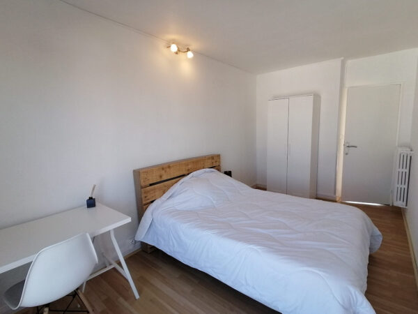 Appartement T4 meublée avec parking &#8211; TROYES proche CENTRE