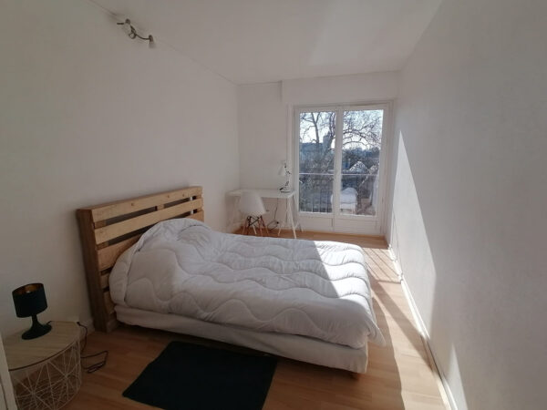 Appartement T4 meublée avec parking &#8211; TROYES proche CENTRE