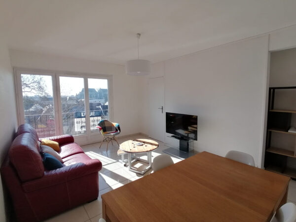Appartement T4 meublée avec parking &#8211; TROYES proche CENTRE
