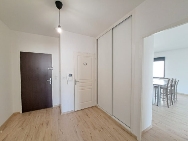 Appartement 3 pièces dans résidence de standing avec balcon-