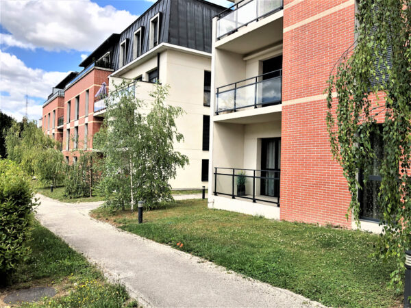 Appartement 3 pièces dans résidence de standing avec balcon-