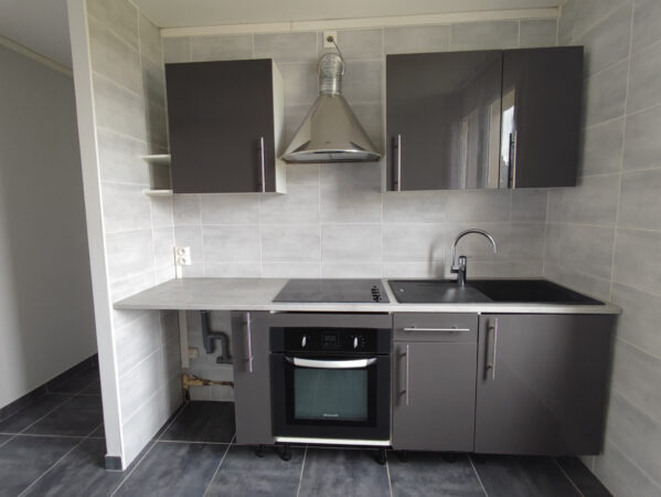 Appartement 3 pièces dernier étage &#8211; ST ANDRE LES VERGERS
