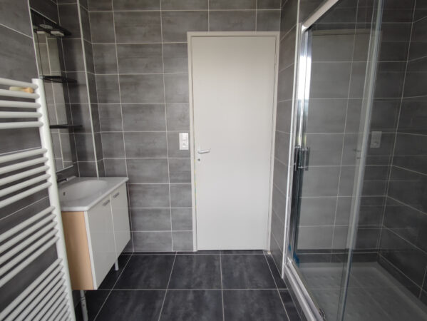 Appartement 3 pièces dernier étage &#8211; ST ANDRE LES VERGERS