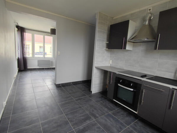 Appartement 3 pièces dernier étage &#8211; ST ANDRE LES VERGERS