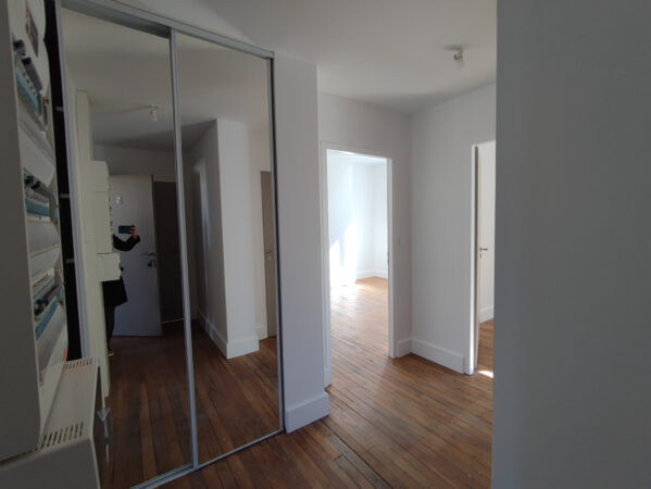 Appartement 3 pièces avec parking + cave &#8211; TROYES proche CEN