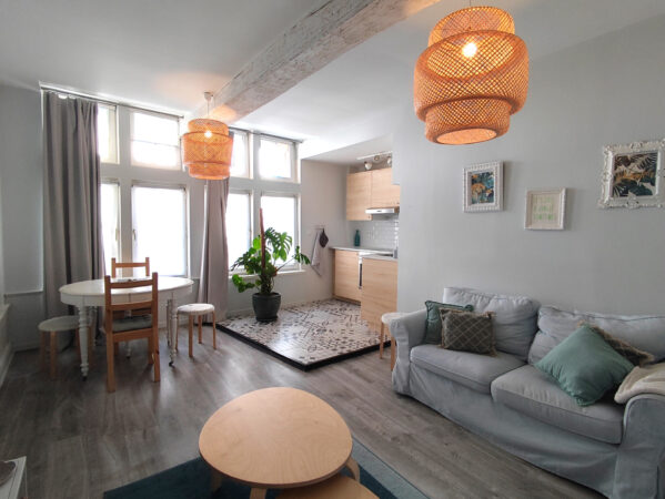 Appartement T2 meublé donnant sur cour &#8211; TROYES CENTRE