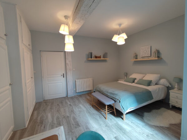 Appartement T2 meublé donnant sur cour &#8211; TROYES CENTRE