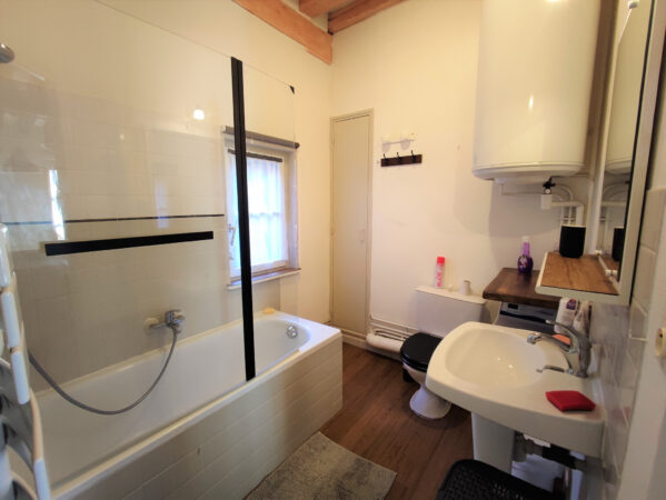 Appartement T1 Studio meublé avec bonne isolation &#8211; TROYES C