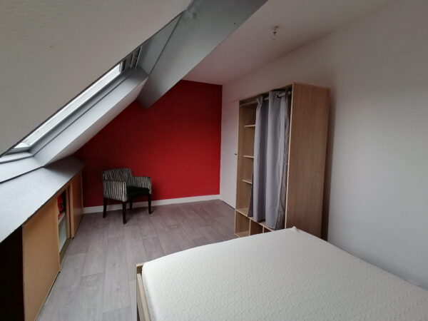 Appartement duplex 3 pièces meublé avec Parking  &#8211; TROYES pr