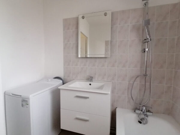 Appartement duplex 3 pièces meublé avec Parking  &#8211; TROYES pr