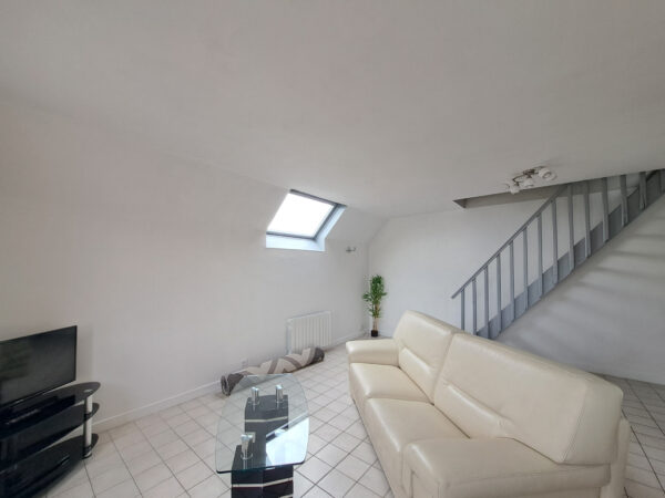 Appartement duplex 3 pièces meublé avec Parking  &#8211; TROYES pr
