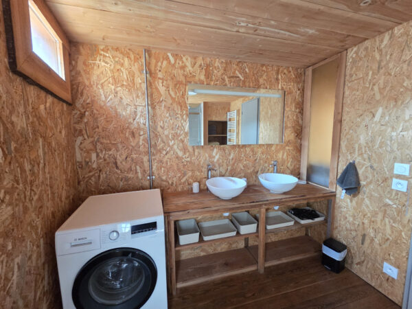 Maison meublée 8 pièces &#8211; 4 Chambres avec terrasse &#8211; TROYES