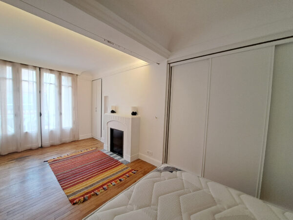 Grand Appartement 2 pièces meublé et bien isolé &#8211; TROYES CEN