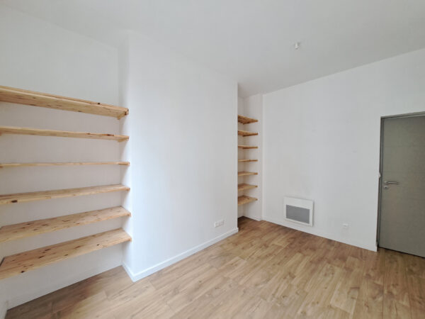 Appartement 6 pièces avec parking &#8211; TROYES proche CENTRE VIL