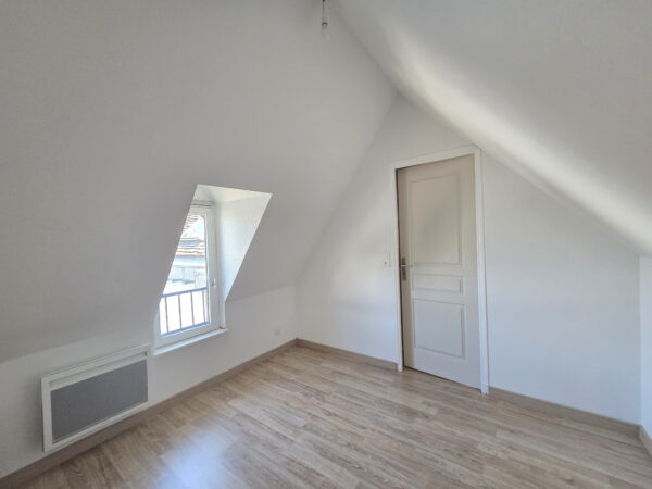 Appartement 2 pièces avec mezzanine &#8211; STE SAVINE TROYES sect