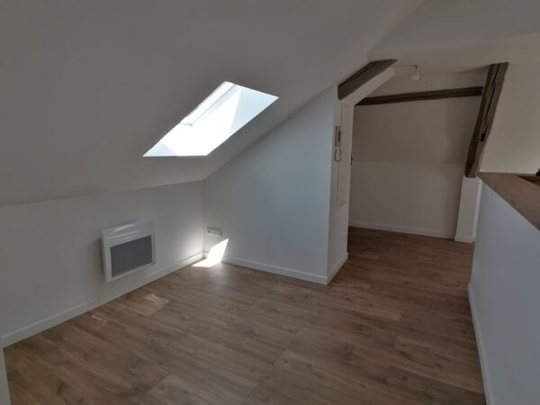 Appartement 2 pièces avec parking &#8211; CENTRE VILLE TROYES