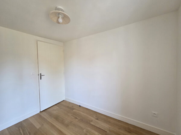 Appartement T2 + bureau meublé &#8211; TROYES HYPER CENTRE VILLE