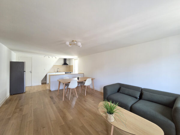 Appartement T2 + bureau meublé &#8211; TROYES HYPER CENTRE VILLE