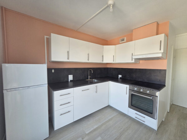 Appartement T3 refait à neuf avec garage &#8211; chauffage inclus