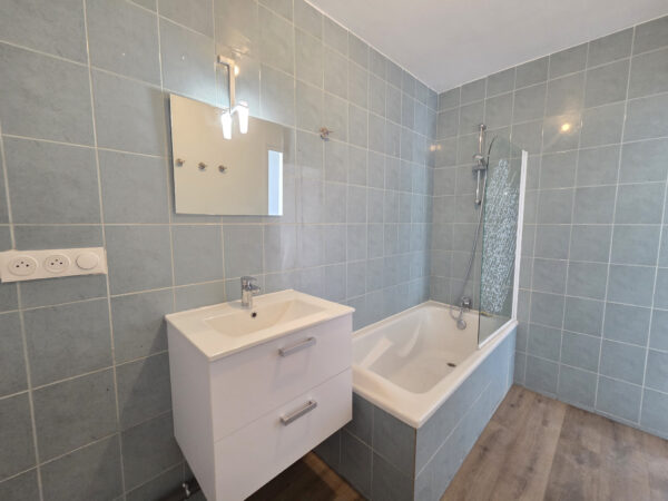 Appartement T4 dans résidence calme avec chauffage inclus &#8211;