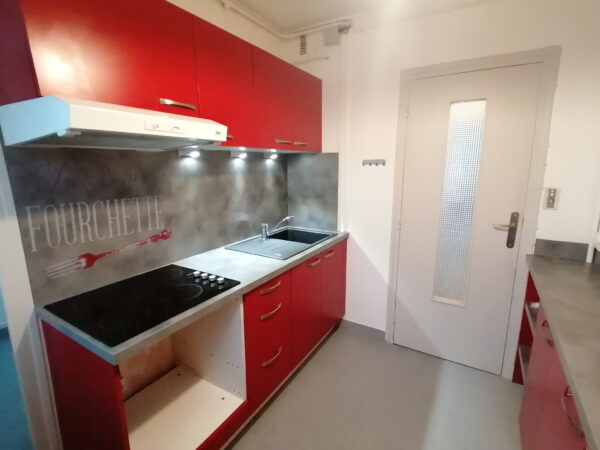 Appartement 3 pièces avec balcon &#8211; LA CHAPELLE ST LUC