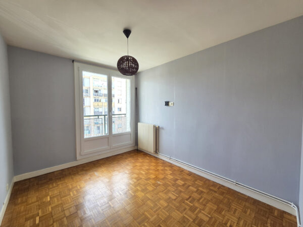 Appartement 2 pièces &#8211; TROYES secteur 1er MAI