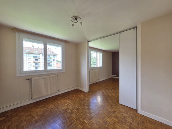 Appartement 2 pièces &#8211; TROYES secteur 1er MAI