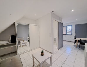 Appartement Studio meublé tout compris : chauffage + électri