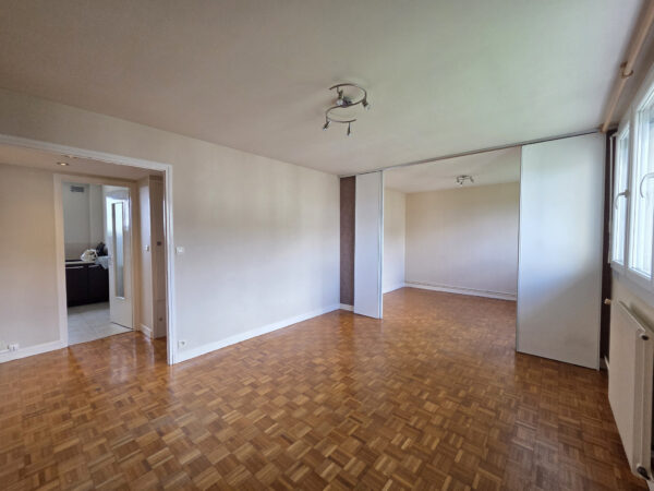 Appartement 2 pièces &#8211; TROYES secteur 1er MAI