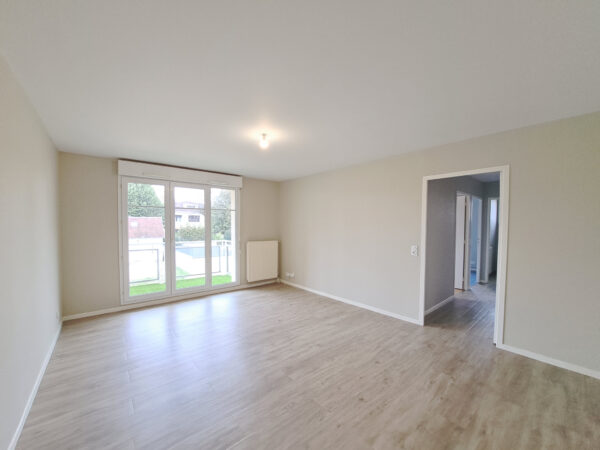 Appartement 3 pièces avec garage et parking privés &#8211; TROYES