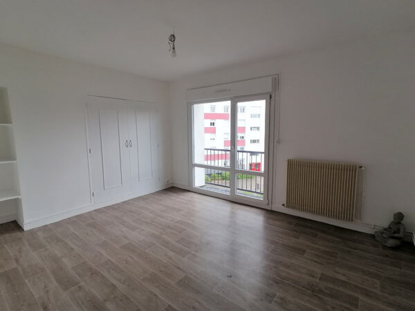 Appartement 4 pièces &#8211; TROYES PROCHE CENTRE VILLE