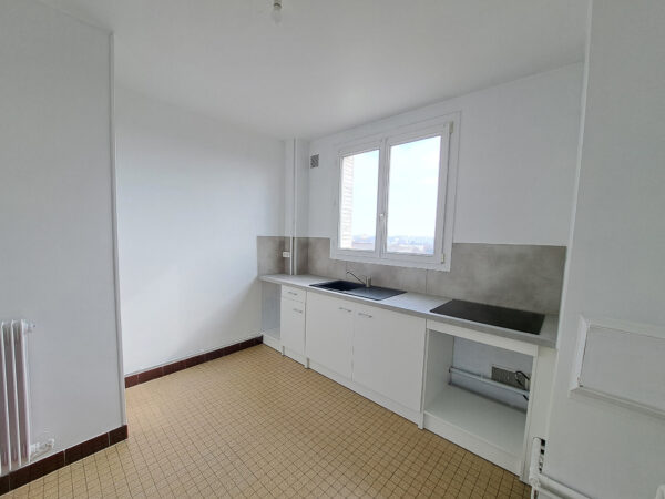  Appartement 3 pièces avec parking à 8min de la GARE &#8211; SAINT