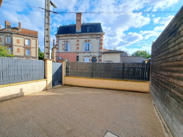 Appartement Loft 3 pièces avec terrasse &#8211; TROYES secteur GAR