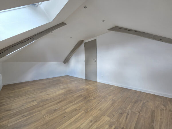 Appartement 2 pièces avec parking &#8211; CENTRE VILLE TROYES