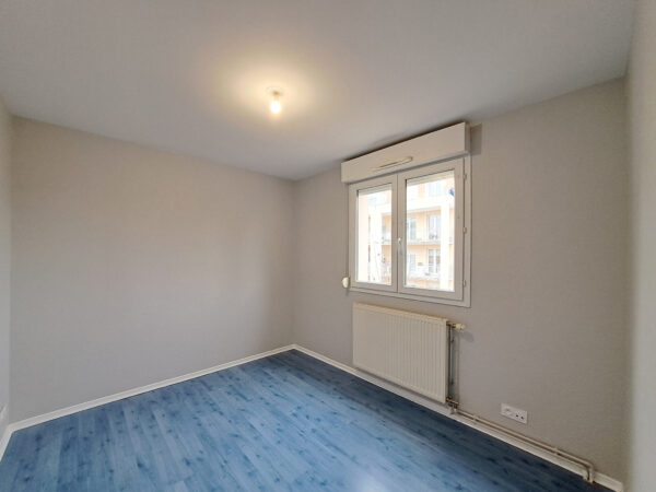 Appartement 3 pièces avec garage et parking privés &#8211; TROYES