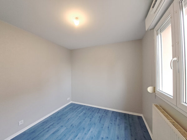 Appartement 3 pièces avec garage et parking privés &#8211; TROYES