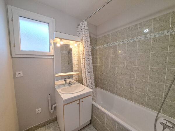 Appartement 3 pièces avec garage et parking privés &#8211; TROYES