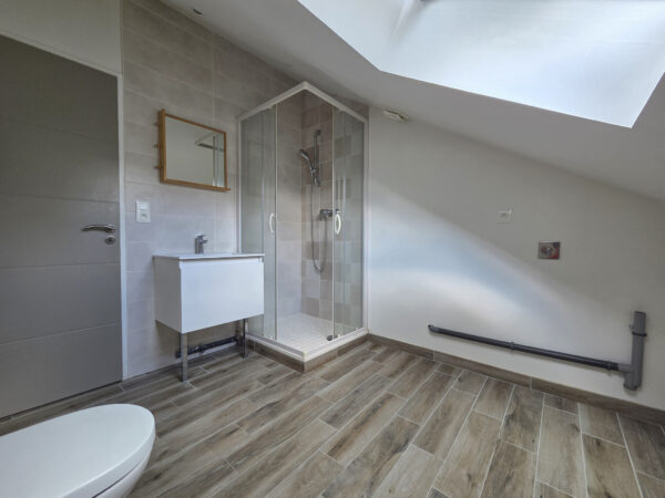 Appartement 2 pièces avec parking &#8211; CENTRE VILLE TROYES