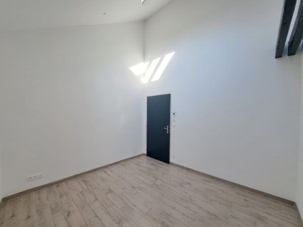 Appartement Loft 3 pièces avec terrasse &#8211; TROYES secteur GAR