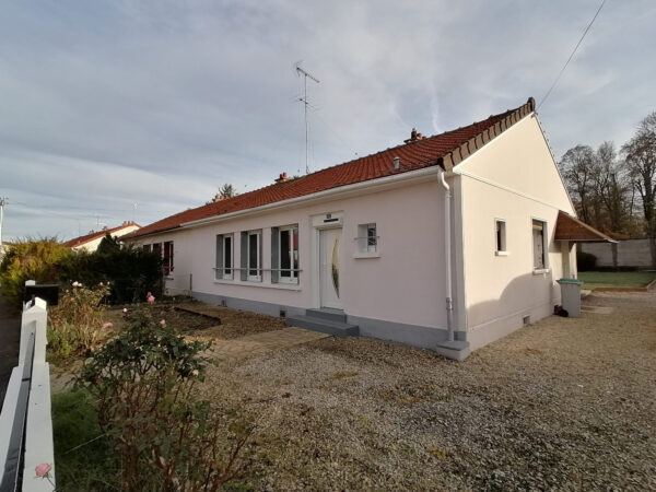 Maison plain pied 3 pièces avec jardin et garage &#8211; SAINTE SA