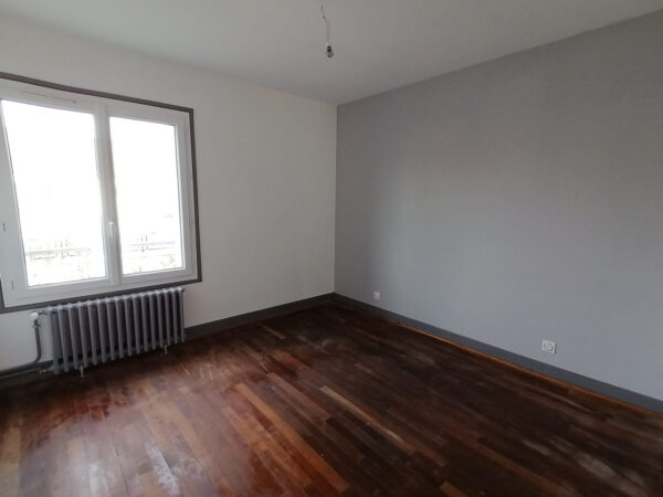 Maison plain pied 3 pièces avec jardin et garage &#8211; SAINTE SA