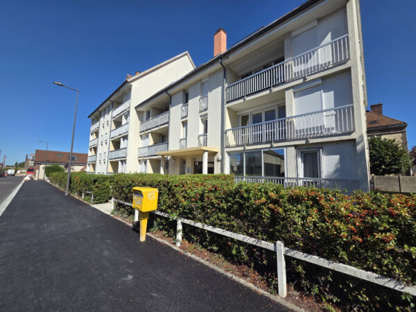 Appartement 3 pièces avec parking et balcon &#8211; TROYES secteur