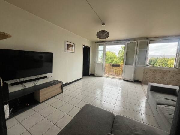 Appartement 2 pièces avec balcon &#8211; TROYES secteur GARE &#8211; MAR