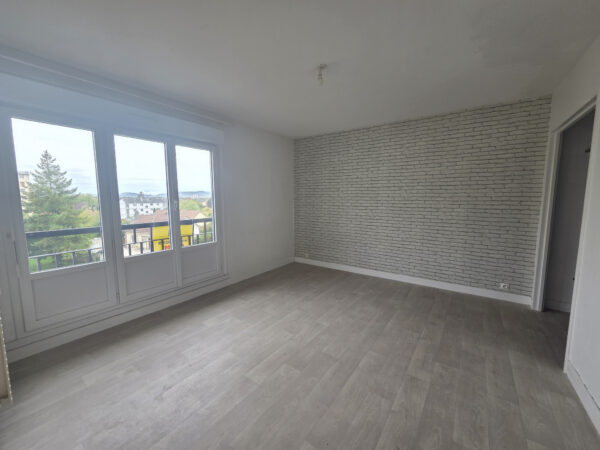 Appartement T1 &#8211; Studio &#8211; TROYES secteur MARIE DE CHAMPAGNE