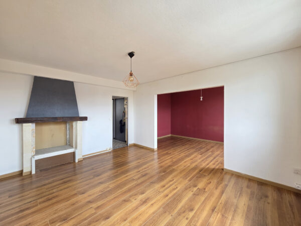 Appartement 3 pièces dans résidence calme &#8211; TROYES secteur H