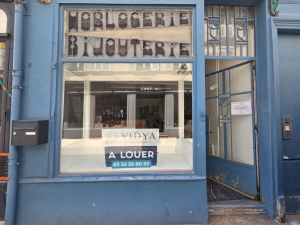 Local commercial 21m2 dans rue piétonne – TROYES CENTRE VILL