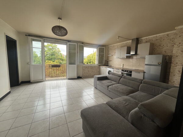 Appartement 2 pièces avec balcon &#8211; TROYES secteur GARE &#8211; MAR