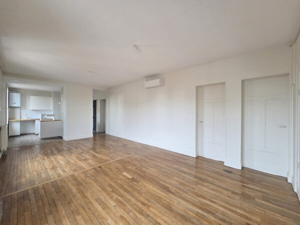 Appartement 6 pièces avec 4 chambres &#8211; TROYES HYPER CENTRE