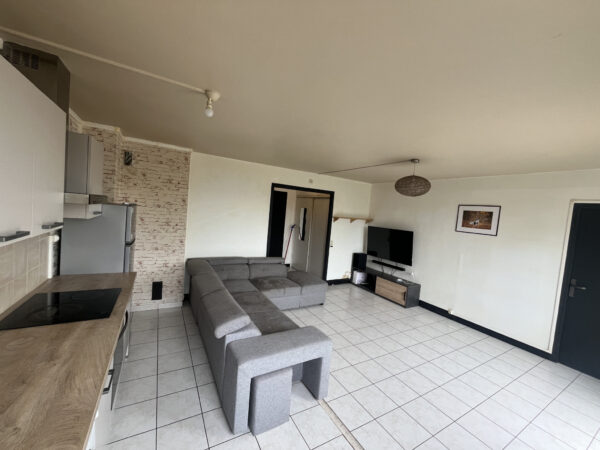 Appartement 2 pièces avec balcon &#8211; TROYES secteur GARE &#8211; MAR